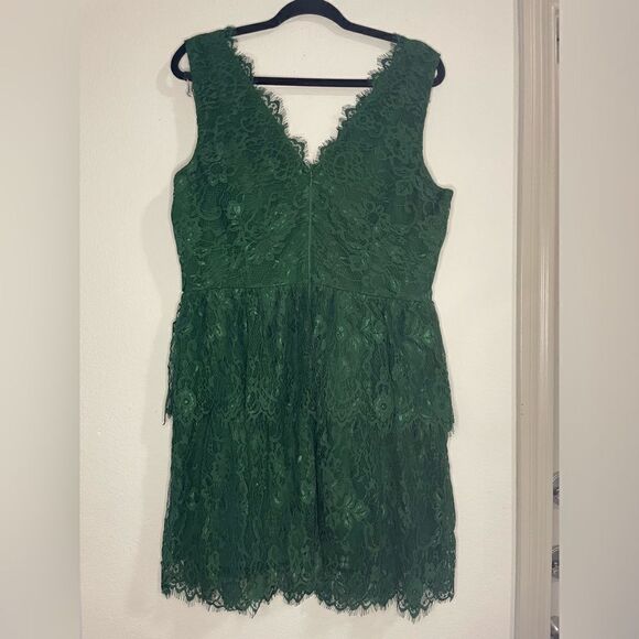 Gianni Bini Green Lace Dinner Dress - Picture 5 of 6